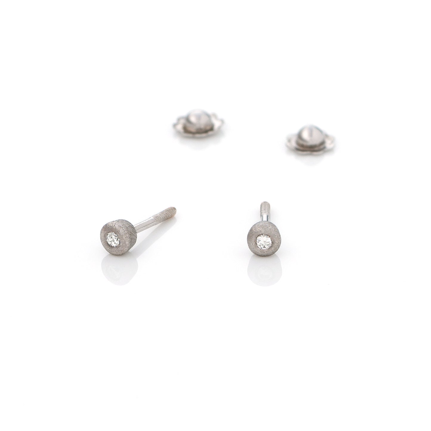 Gouttes Baby Earrings White/Matte